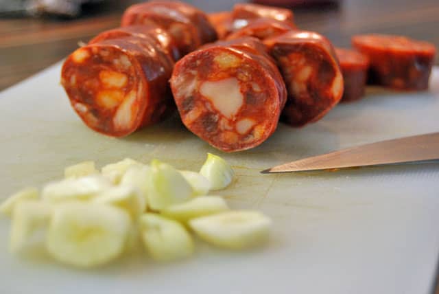 Chorizo mit Knoblauch als perfekte Tapas