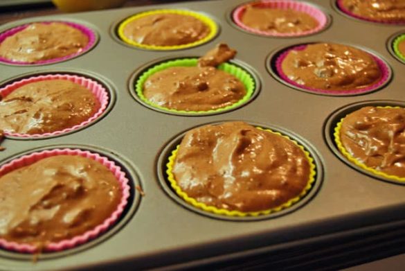 Frischkäse-Chocolate-Muffins - mit Schneetopping - AlleKochen.com