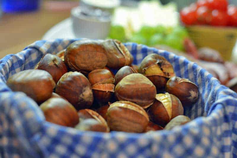 Esskastanien zubereiten - Anleitung und Tipps für perfekte Maroni